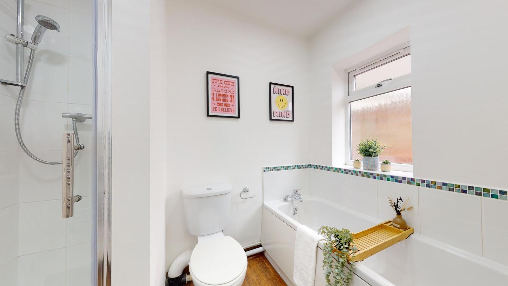 Cosy Cardiff Apartment And Patio Luaran gambar